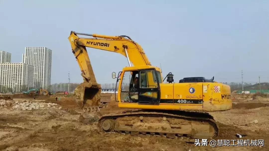 全球挖机品牌大全,挖机买二手最重要看哪里