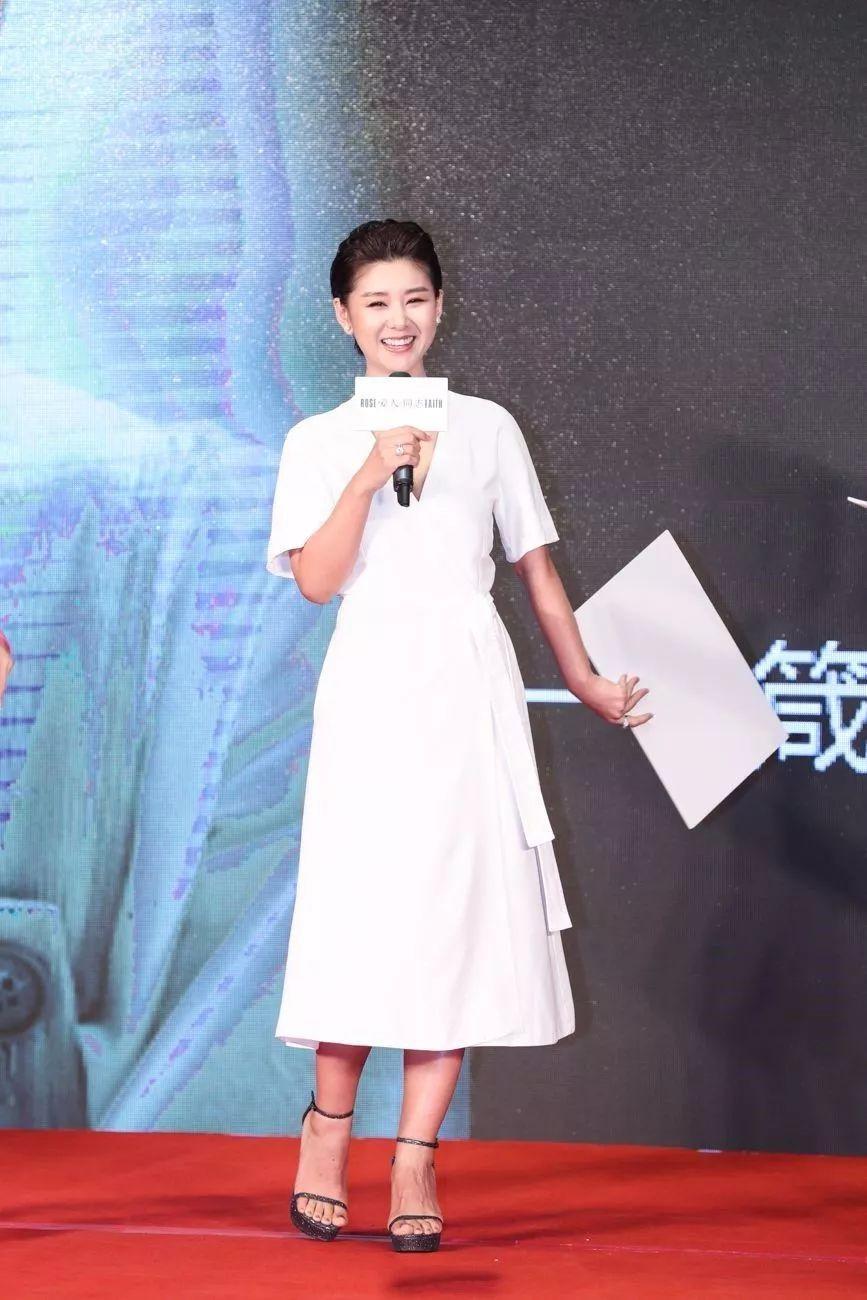 李小萌超模写真,李小萌大秀身材