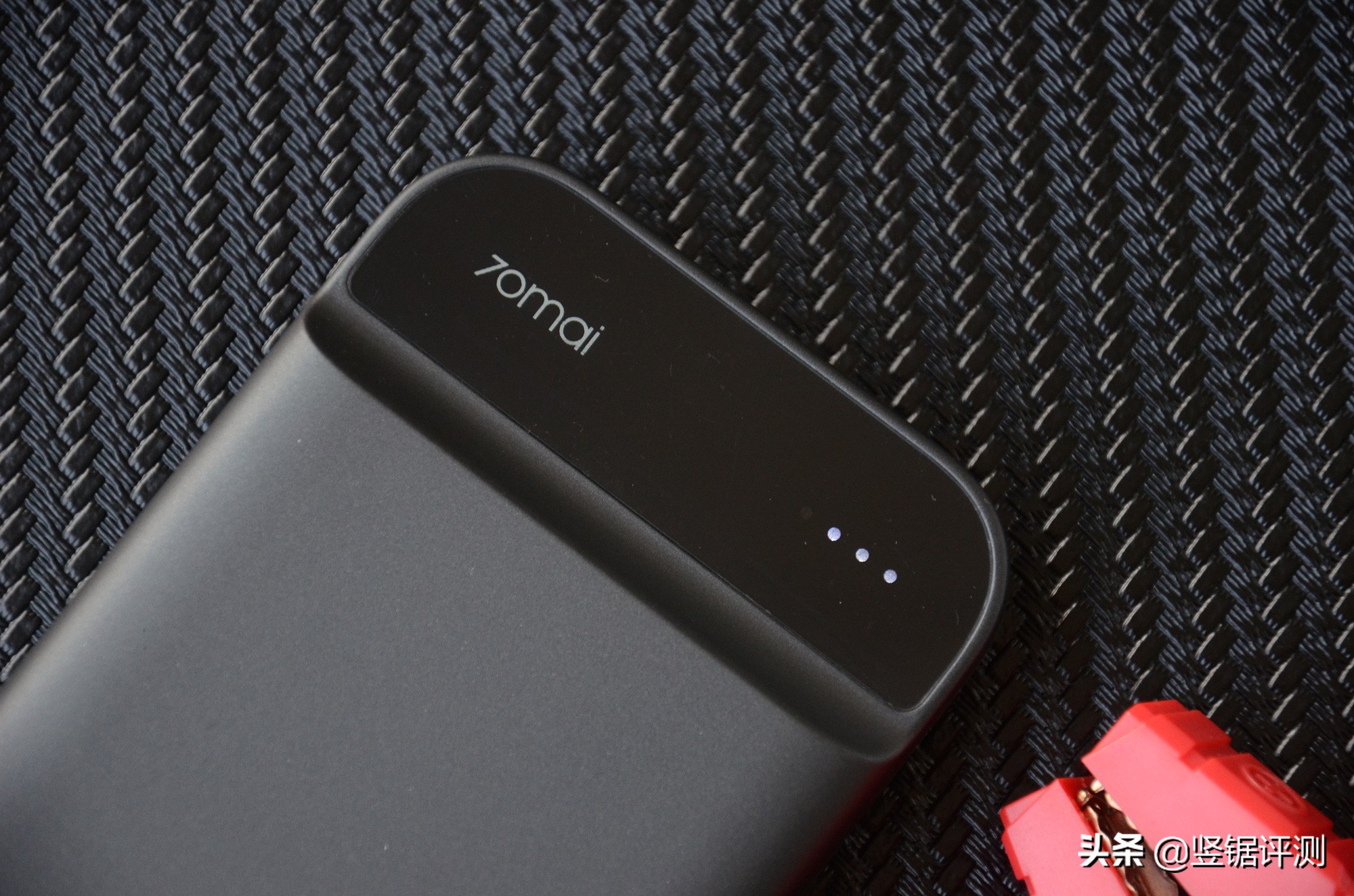 小米70迈汽车启动电源怎么样,小米70迈应急电源如何操作