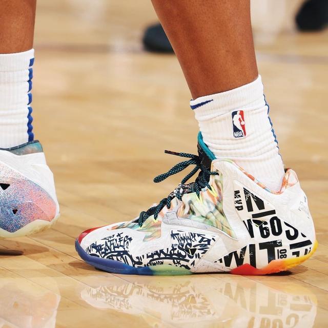 NBA今日球鞋,2018-11-7