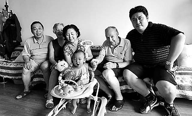 中国小伙报答瑞士房东，接他到中国赡养，老人去世：想长眠在中国