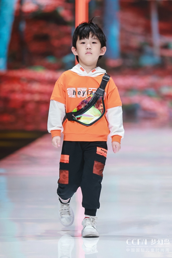 HEYLADS男生女生•玩转童年