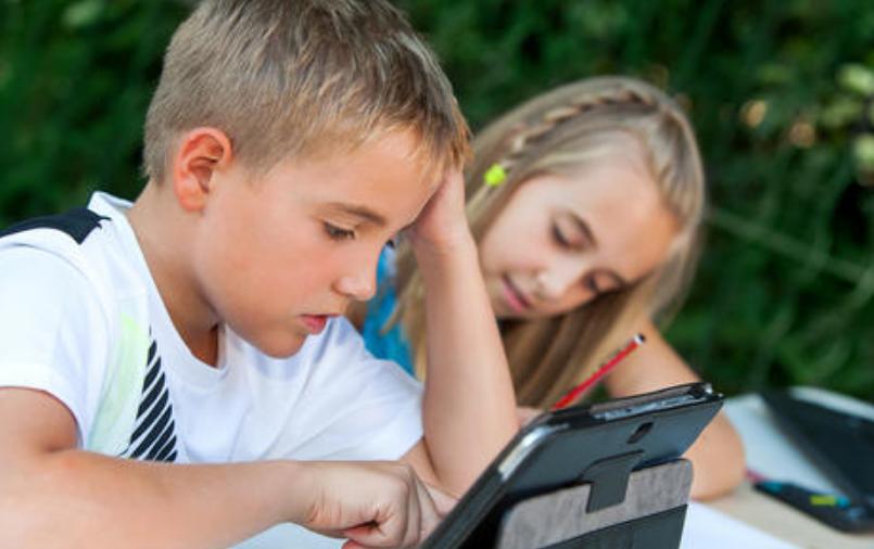 孩子爱走神注意力不集中怎么办,怎么纠正孩子好动注意力不集中