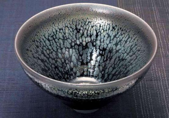 哪种建盏喝茶更实用,用建盏喝茶有哪些好处