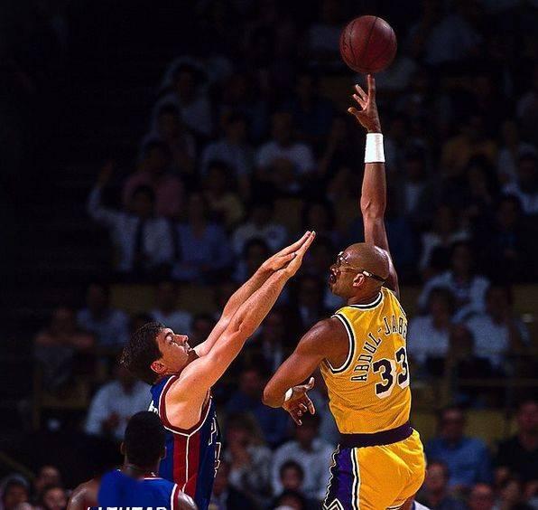 nba球星成名绝技有哪些,nba球星野球场一对一