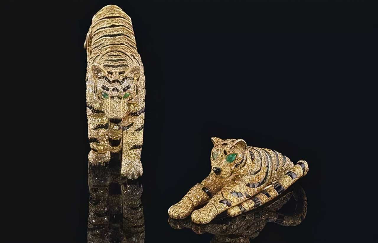 零基础入行，连手稿都一丝不苟，她是成就卡地亚传奇的天才设计师