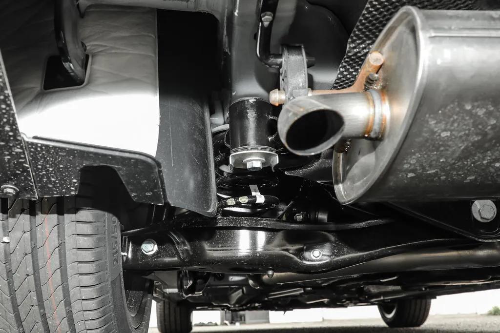 国产新能源轿跑十万,比较好的油电混动轿跑