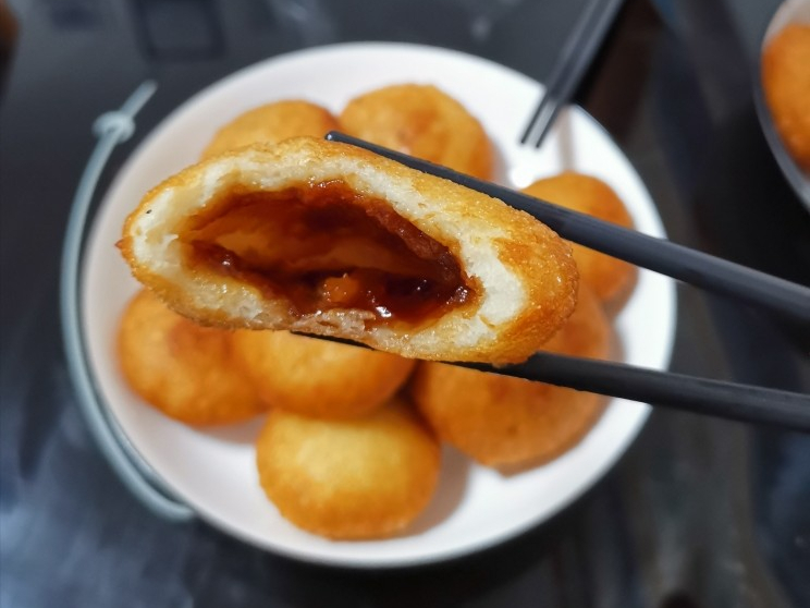 炸糖糕怎样做又酥又软,炸糖糕怎么做又软又好吃