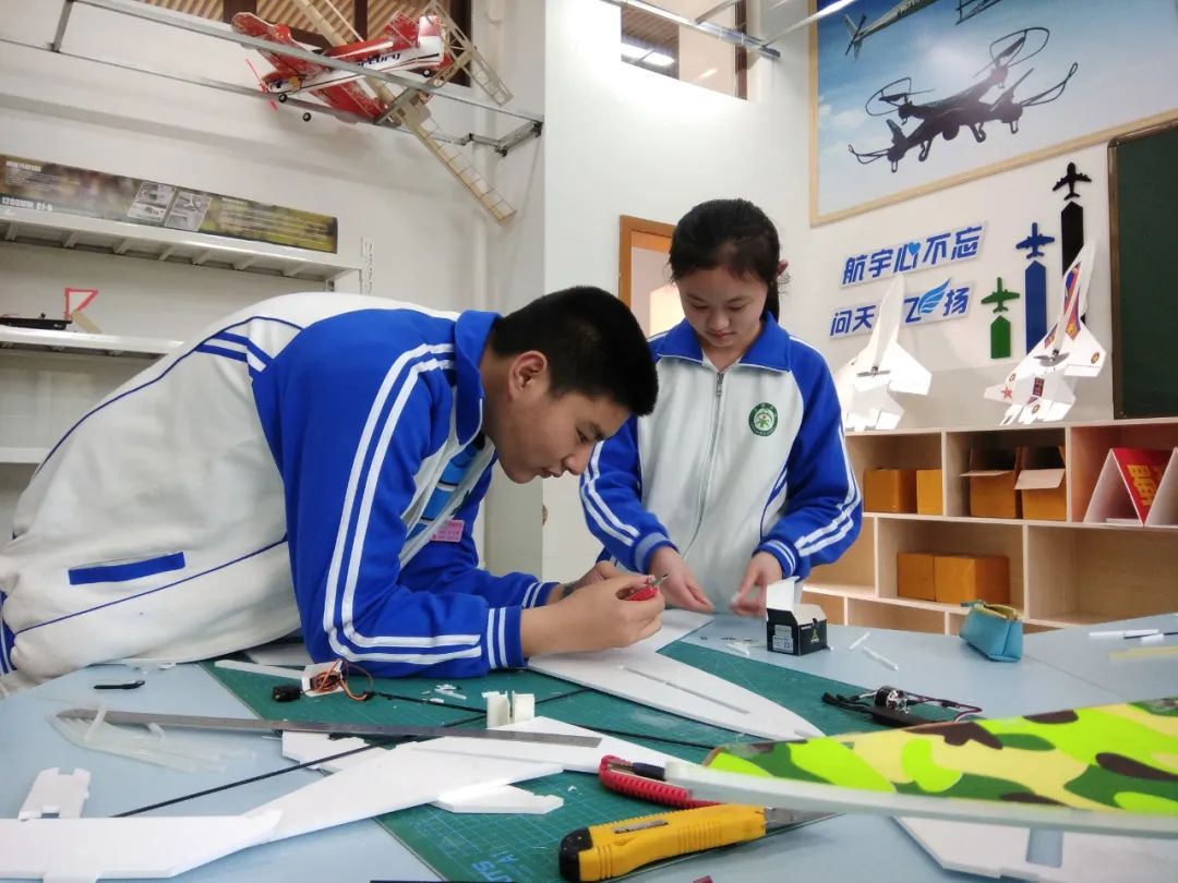 棠湖高中一共考取多少个北大清华,棠湖中学创新实验班多少分能进