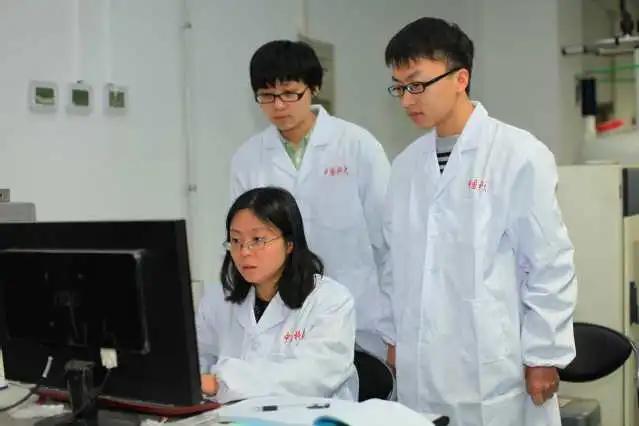 那些被自杀式减肥毁掉的中国女性