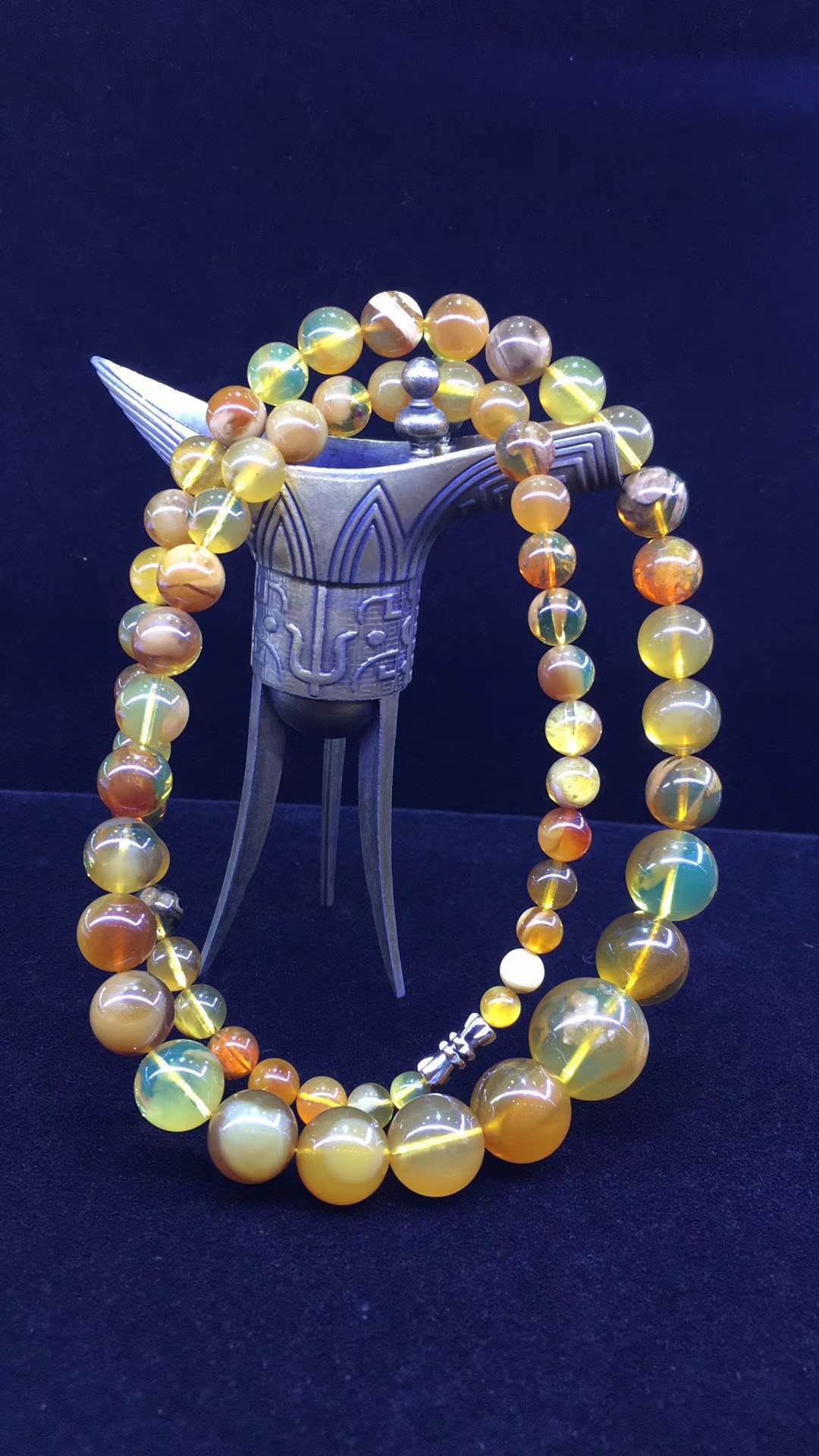 琥珀蜜蜡的四大禁忌,文玩的五毒四害