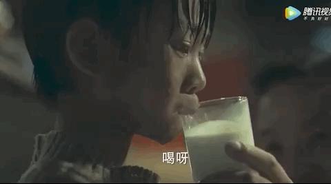 理想照耀中国成毅秒落泪,理想照耀中国王迅是反派吗