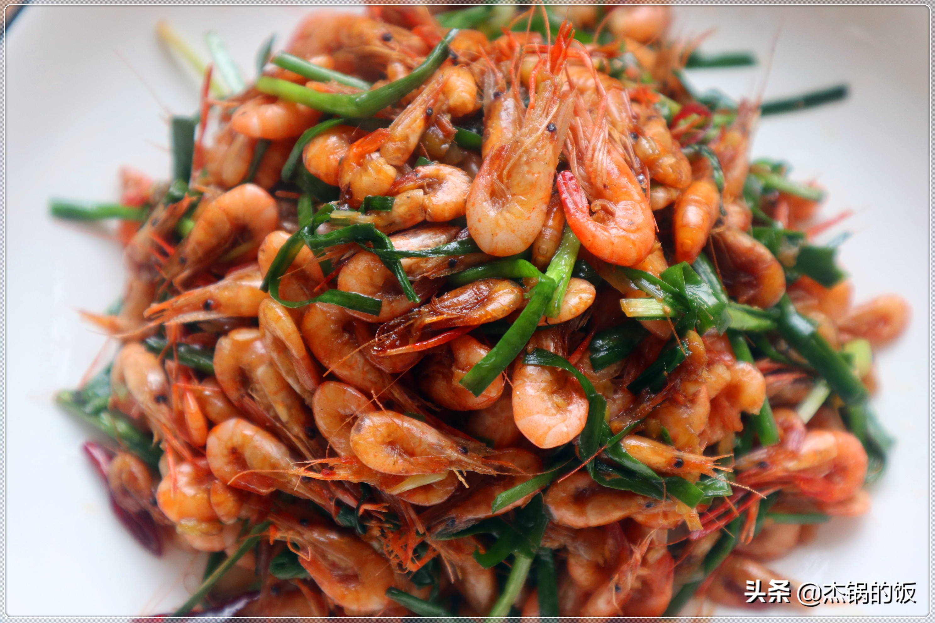 重庆韭菜炒河虾的正确做法,韭菜炒河虾这个组合你一定没见过