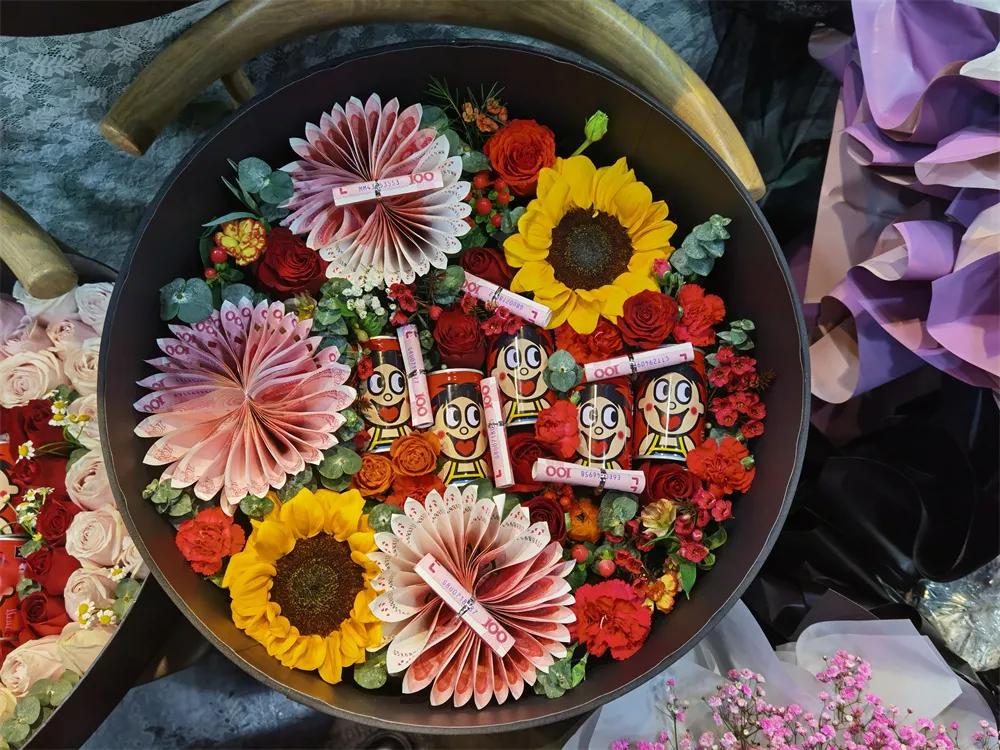 最美的“情花”送给最爱的你未来可“七”满心欢“夕”