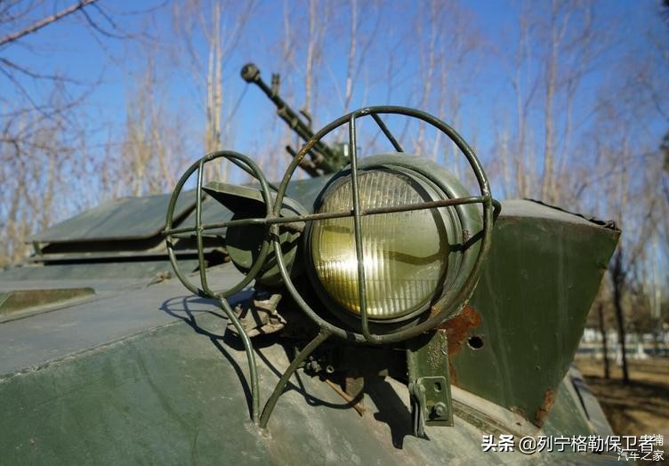 解放军轮式装甲车种类,中国军用八轮重型装甲车