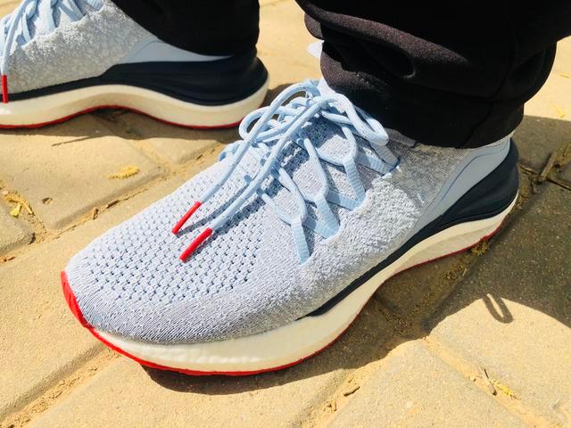 米家运动鞋3与4代的区别,米家运动鞋4和繁星版4选哪个