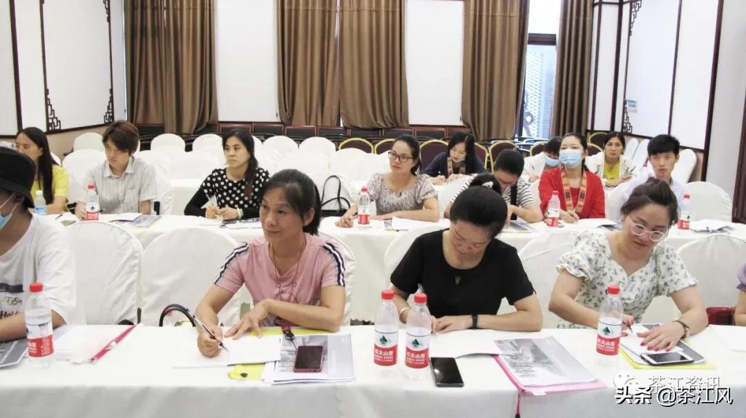 恭城“开小灶”培训这批“帅哥美女”，一切为了这个目的