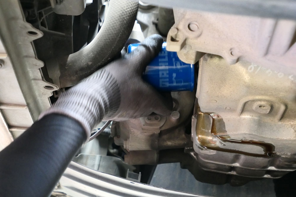 保养汽车要不要拿着保养手册,收藏汽车需要哪些手续