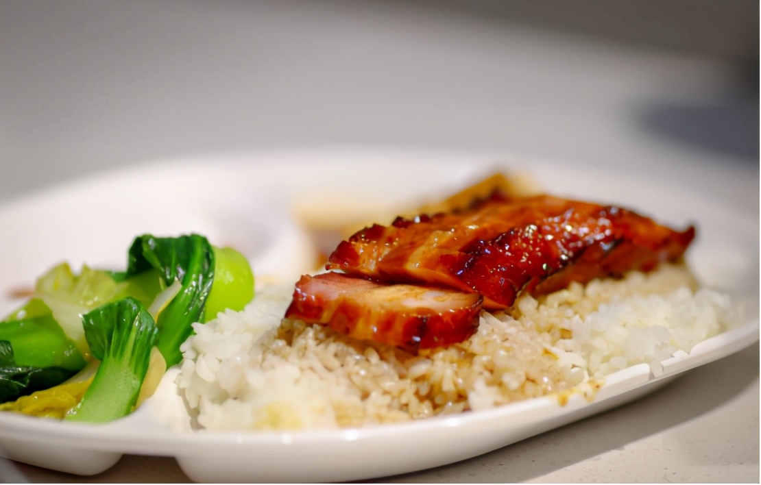 “你在看什么?”“兰大的烟火气”