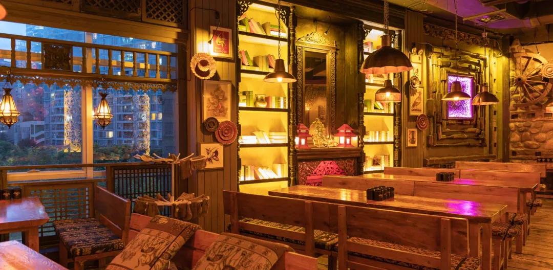 小酒馆如何转型,三线城市小酒馆的经营模式