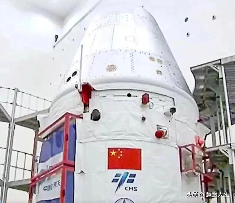 飞船降落伞能重复使用吗,飞船返回舱可以重复使用吗