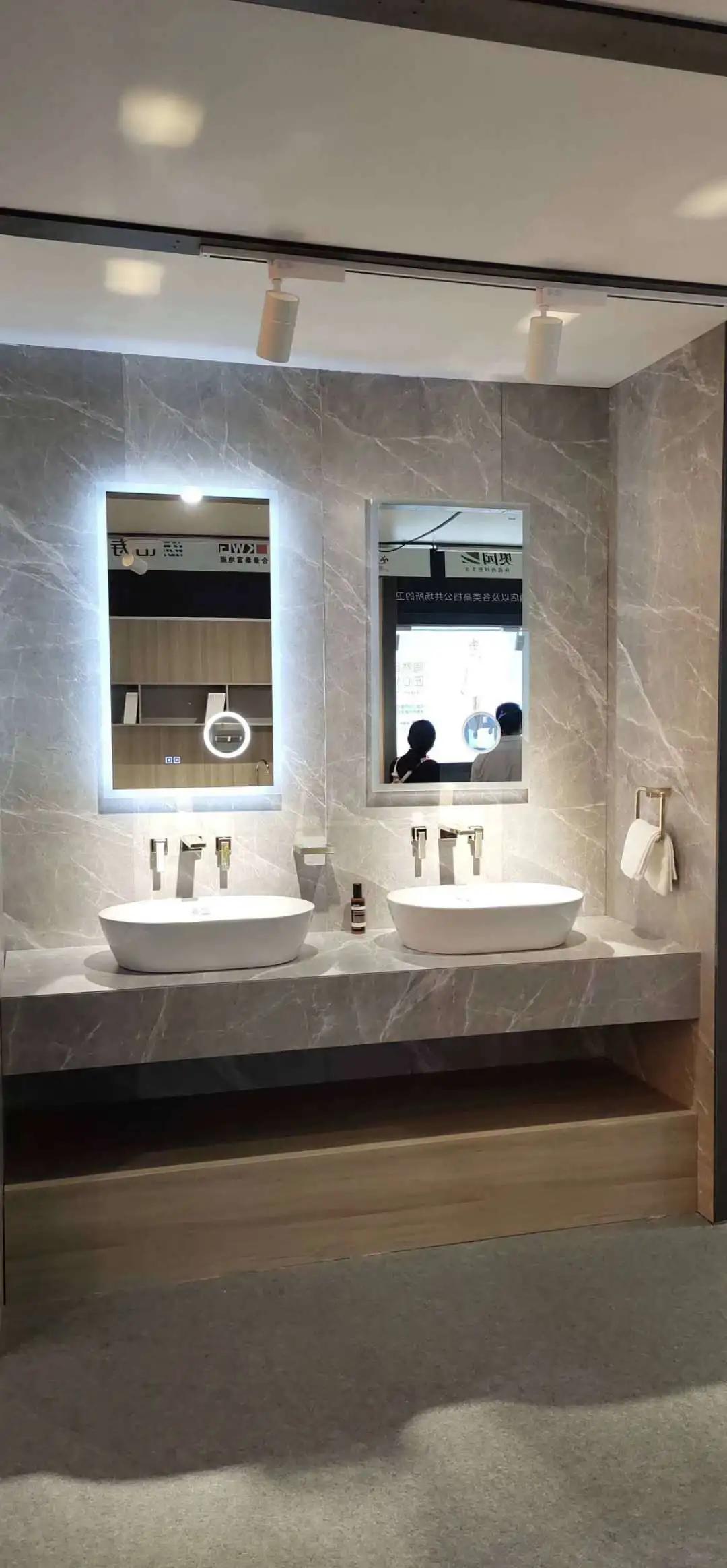 华艺卫浴以全新升级的品牌形象，惊艳亮相深圳国际家具展