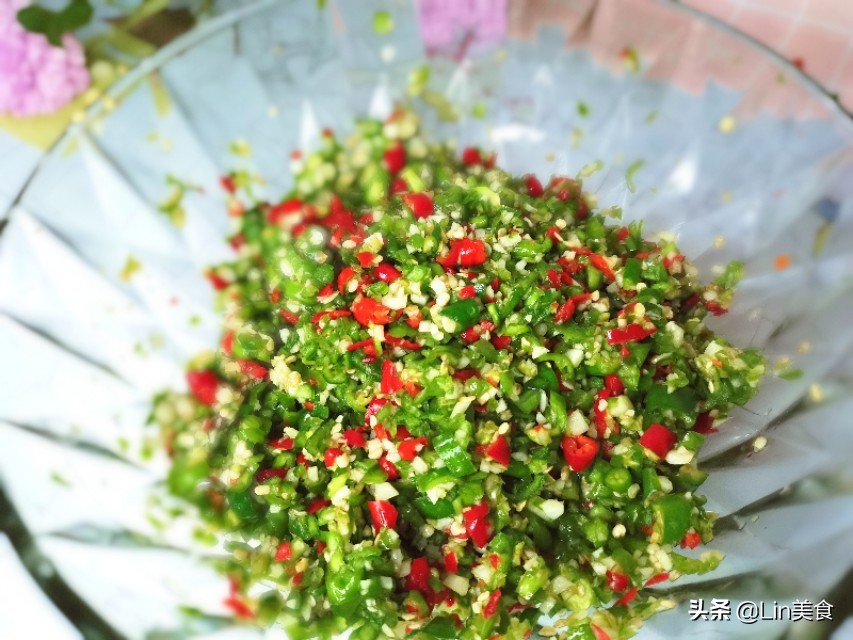 蒜蓉剁椒酱拌饭拌面,正宗剁椒拌饭酱的制作方法