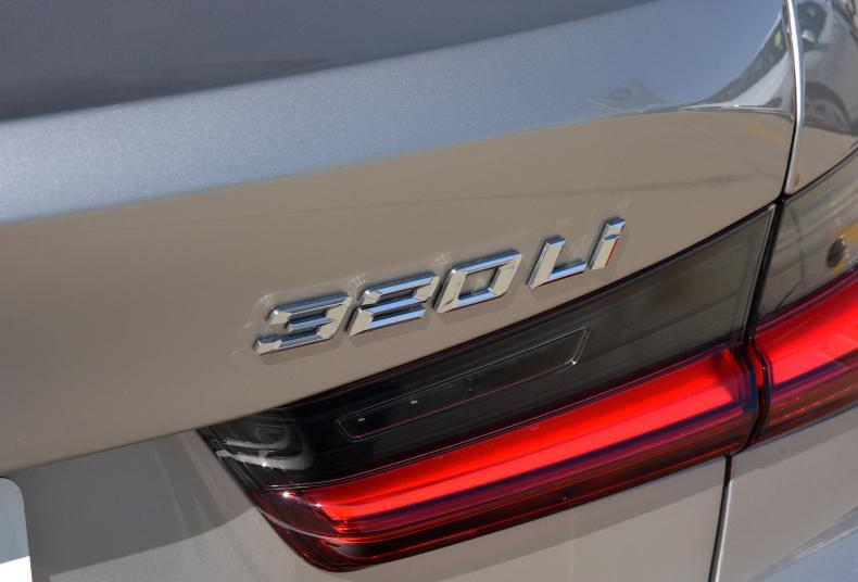 41万提了低配宝马,29万提325i