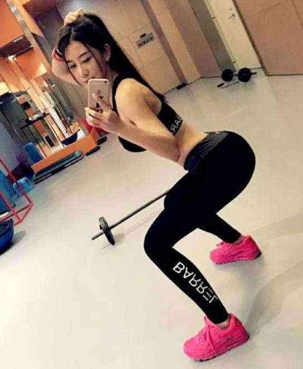 国足队员妻子,盘点新生代国足太太团