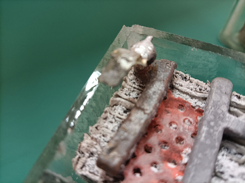 电池断格是什么原因,电池厂售后维修