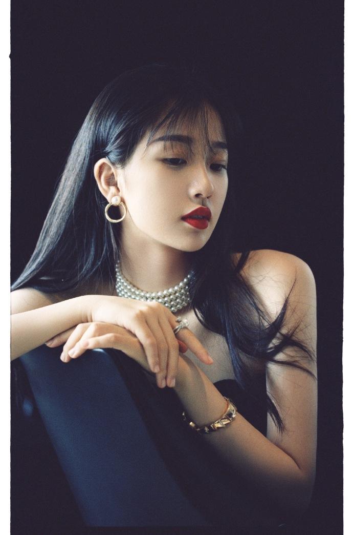 百变风格虞书欣照片,虞书欣同款写真风格