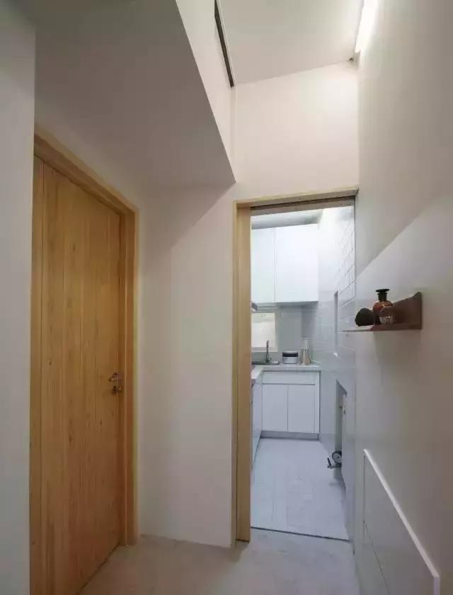 北京一家5口19平米老房子,北京人一家三口12.8平方蜗居