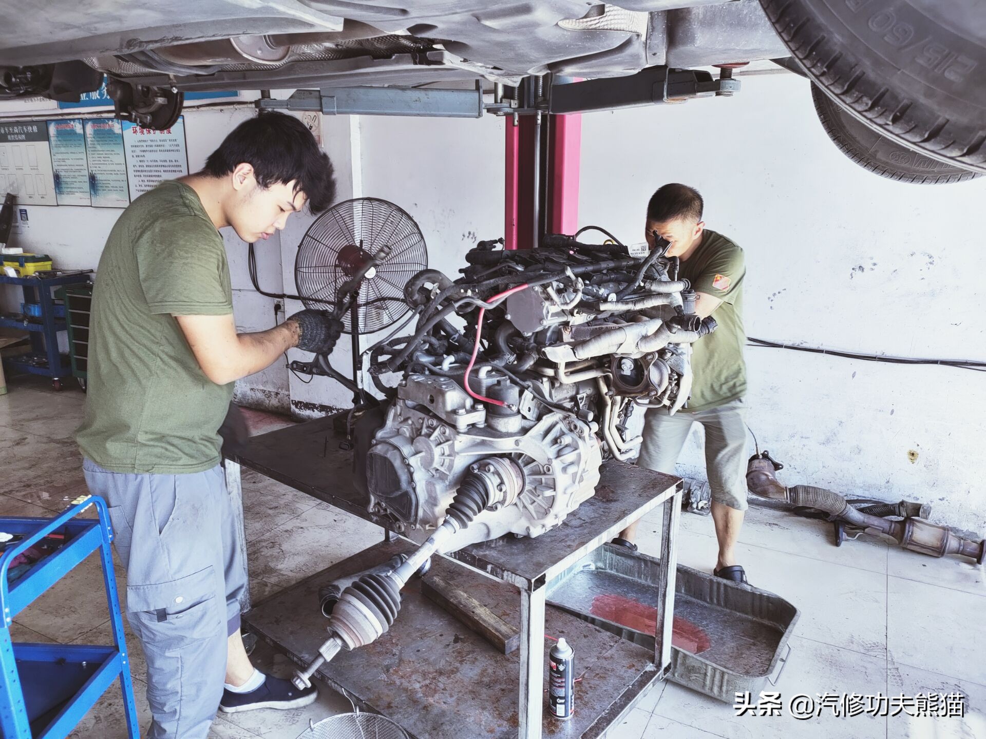 大众夏朗2014款2.0t标配烧机油吗,2016款大众夏朗1.4t发动机烧机油