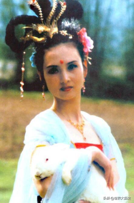 老版西游记嫦娥对比现在的嫦娥,西游记的嫦娥是怎么奔月的