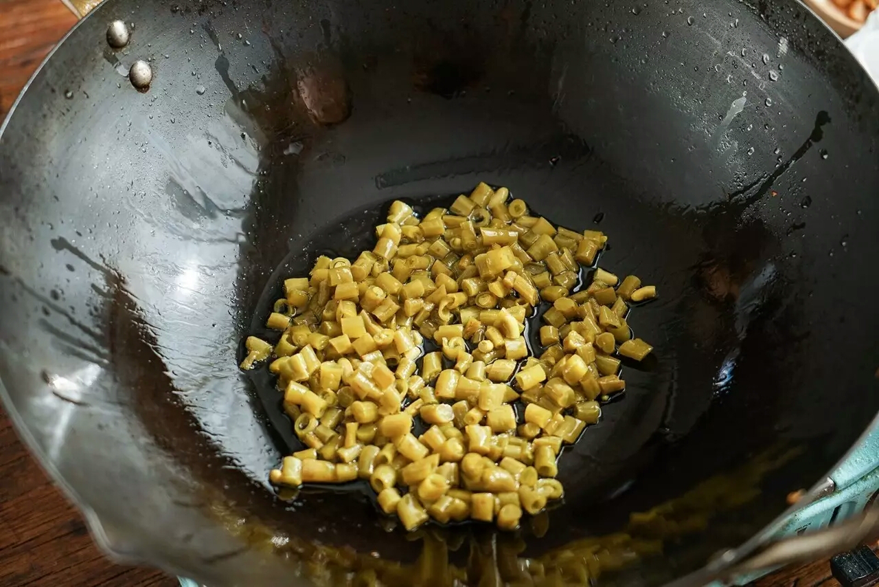 螺蛳粉里没有螺蛳为什么叫螺蛳粉,广西正宗螺蛳粉的螺蛳是怎么样的