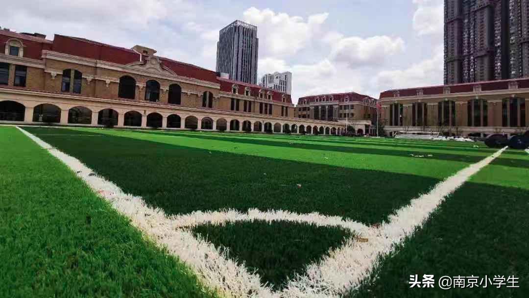 又一校区挂牌！网友说：都是名校，都在“沸腾”……