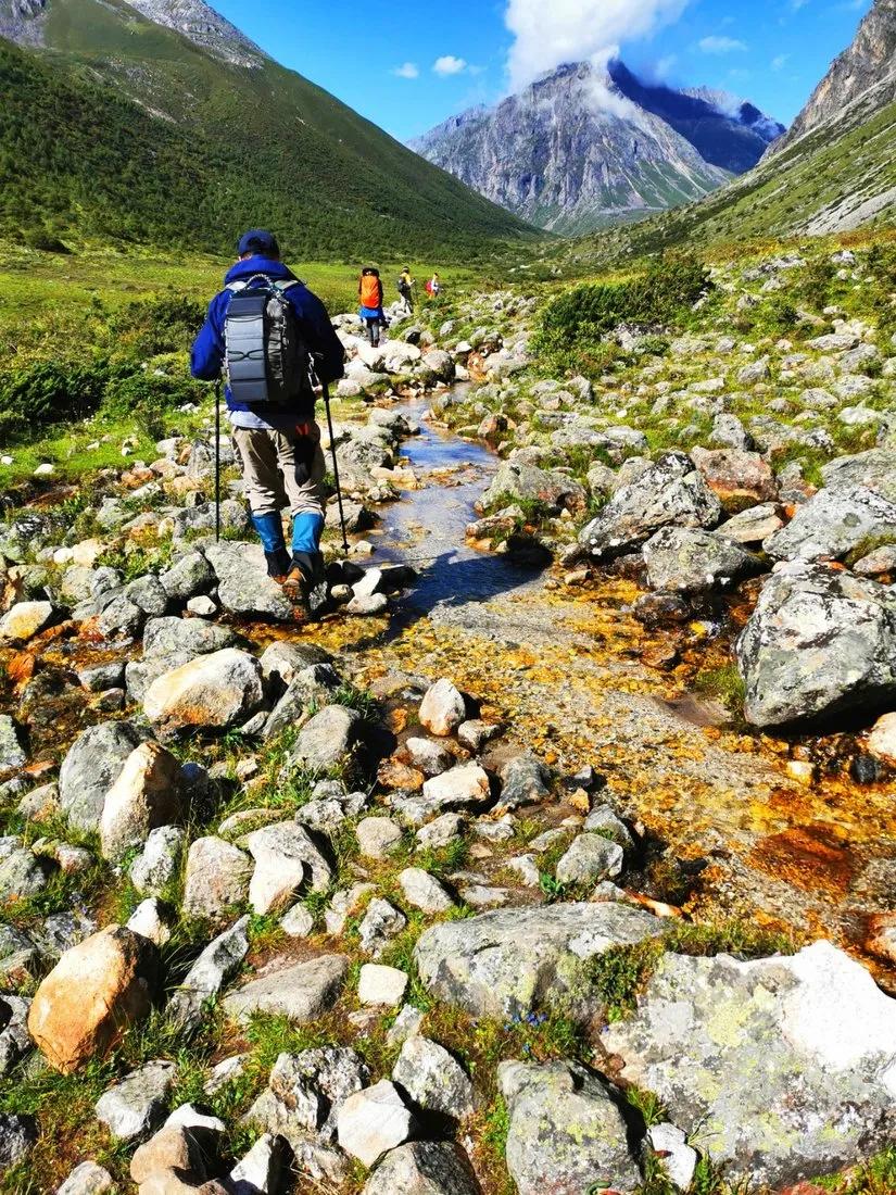 贡嘎山的徒步,贡嘎雪山大环线徒步游记