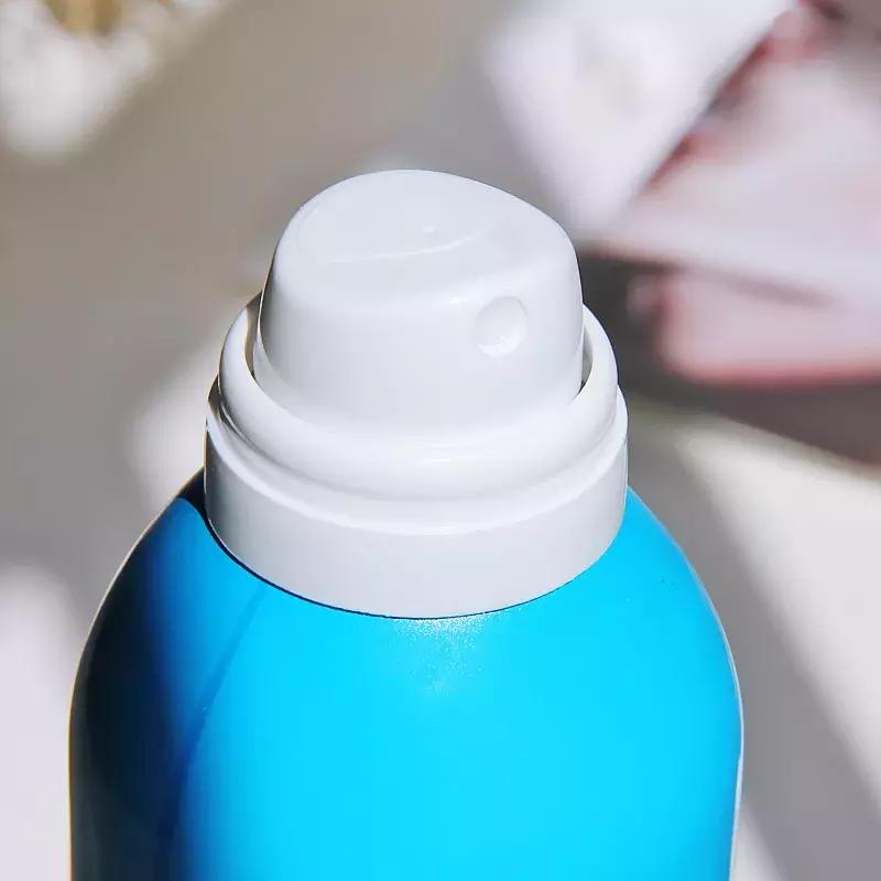 皮肤泛红脱皮长痘用什么护肤品好,18岁脸上长痘的少女用什么护肤品