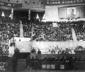 毛*东泽**：一看到百姓受苦忍不住伤心流泪