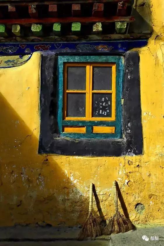 西藏红墙寺庙,西藏寺庙