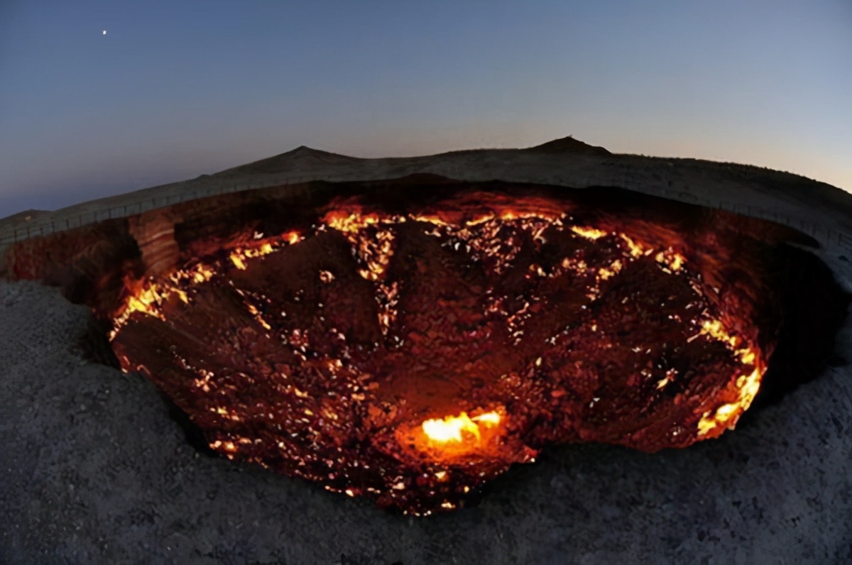 土库曼斯坦神秘低调的永久中立国,土库曼斯坦闭关锁国