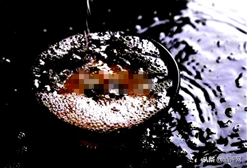 饮酒后头疼恶心是怎么回事,每次喝酒后头疼头晕是怎么回事