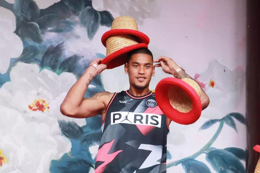 巴黎圣日耳曼抵达深圳,巴黎圣日耳曼姆巴佩一条龙