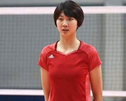 中国女排参加女排2021联赛名单,中国女排美国女排世联赛4强名单