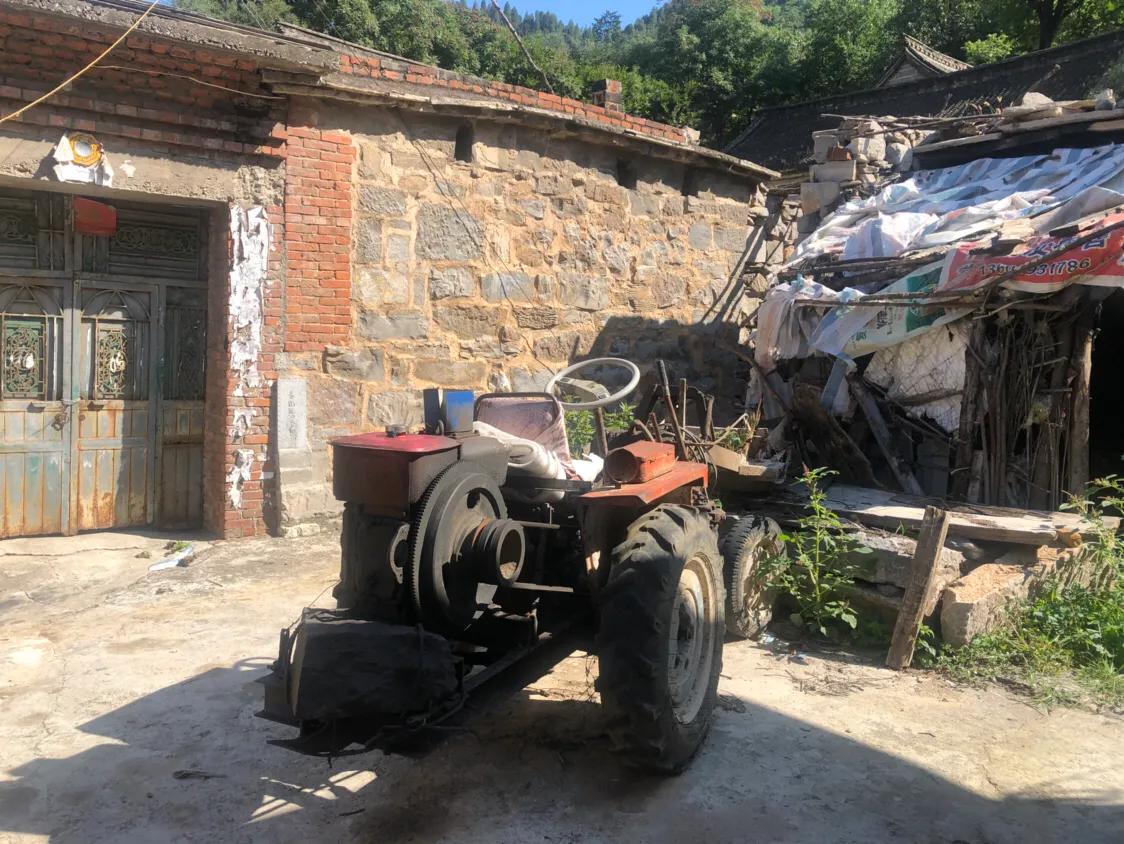 走进太行山深处山村,走进古老的石头村