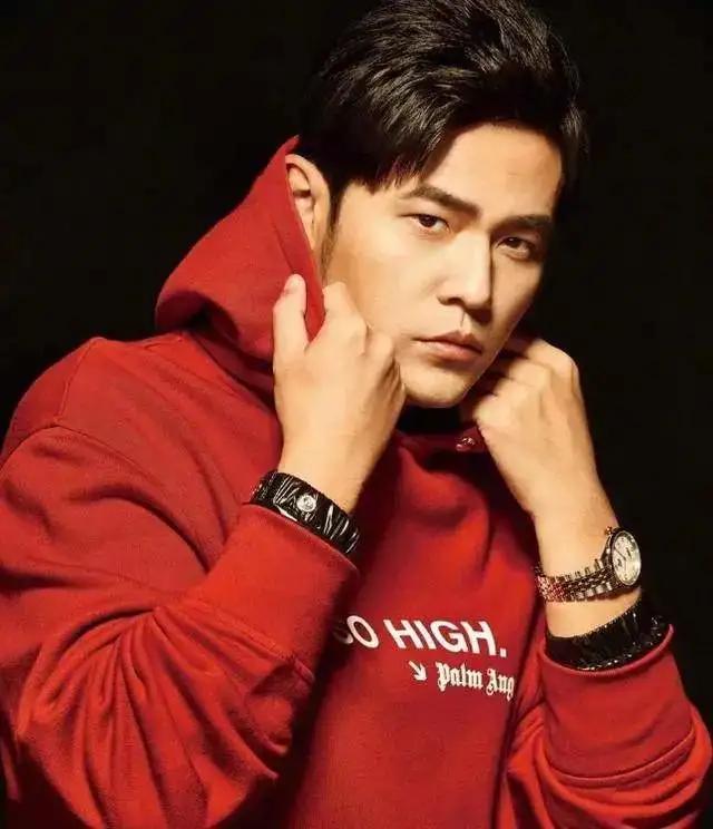 周杰伦奶茶捧在手心,把你捧在手心里周杰伦广告