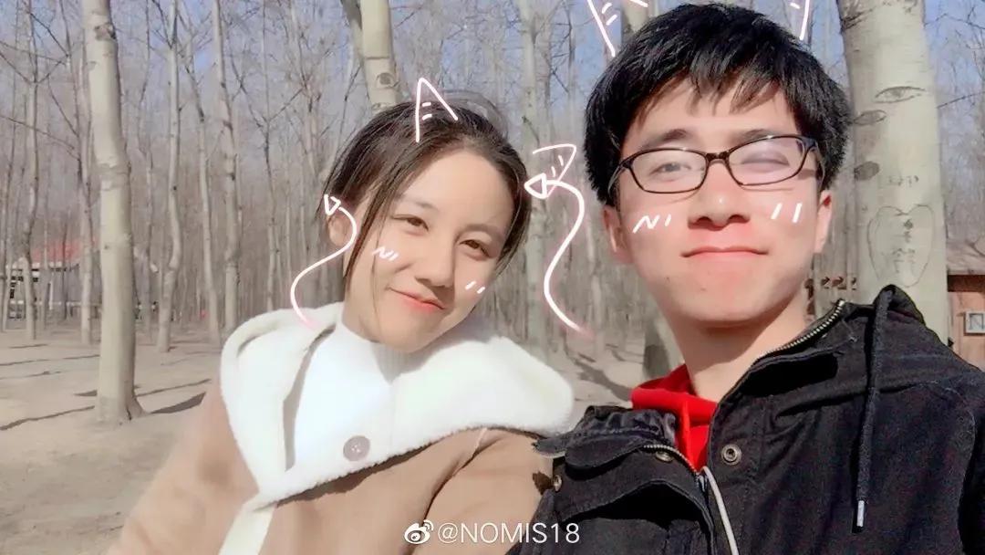 上课时与异性同桌做过最暧昧的事？说说你做过的事吧