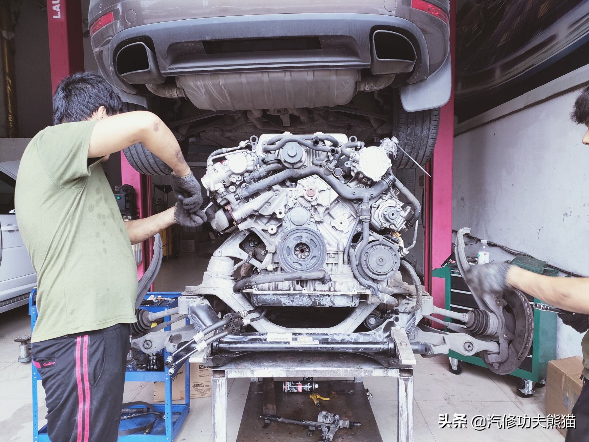 新款大众途锐烧机油吗,百万豪车为什么还烧机油