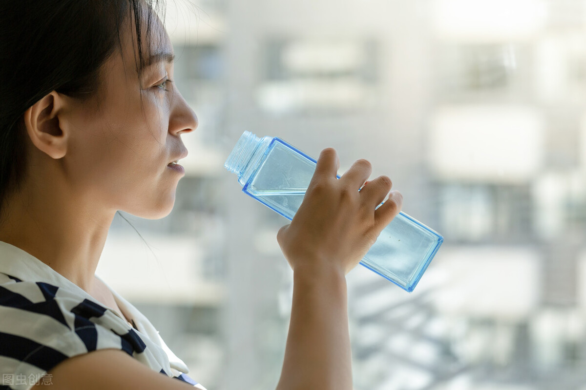 老年人便秘可以洗肠解决吗,老年人经常便秘应该怎么办