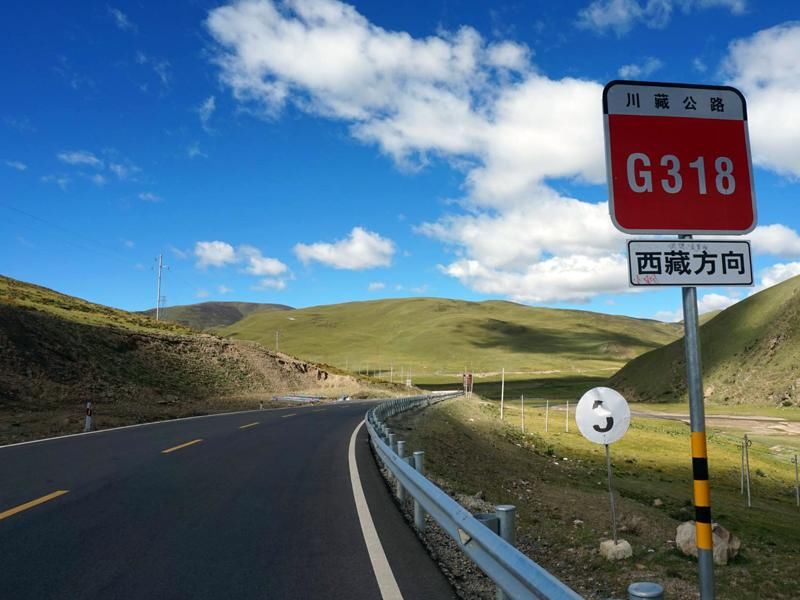 开一辆出租车需要多少钱,开出租车三千一个月累不累